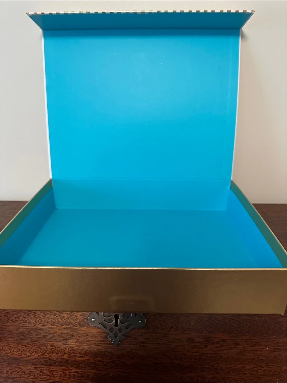 Hallmark White and Gold 'Live well. Laugh hard box